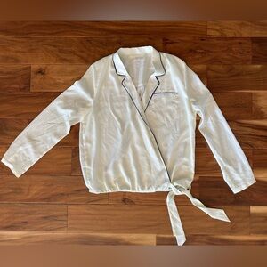 Aryn K Sleep Shirt Style Blouse Shirt with Tie Front size Large